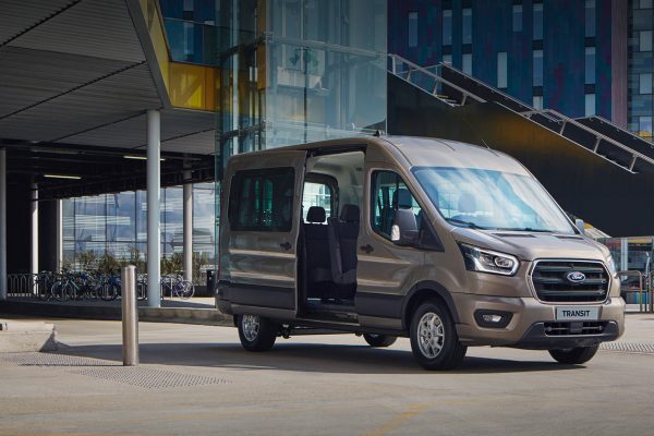 ford-transit-combi-header ford-transit-combi-header