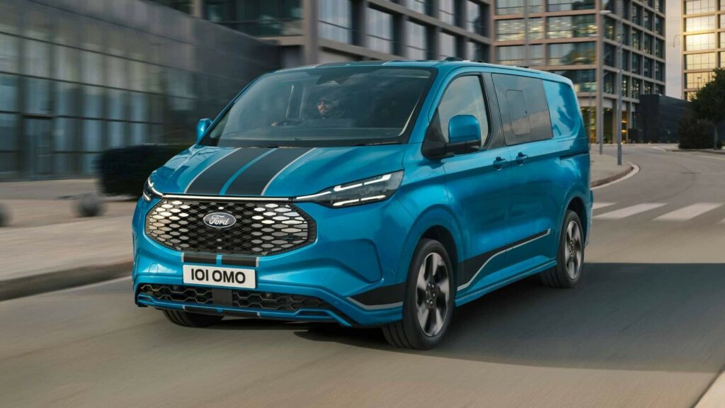 ford-Transit_Sport-eu-ford-Ext_Fr_3_4_Dynamic_V710-16x9-2160x1215.jpg.renditions.extra-large