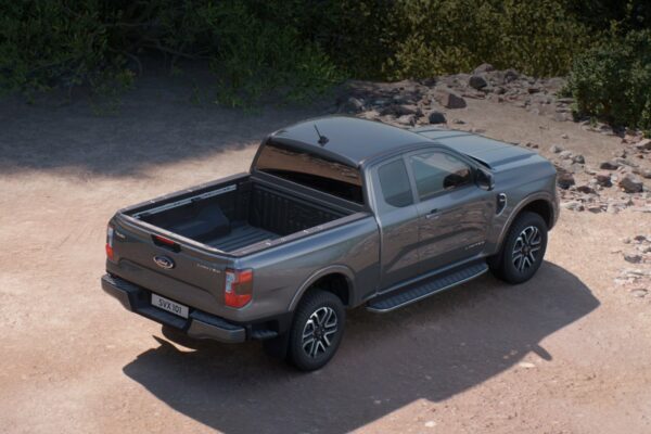 ford-P703Ranger-eu-SH01_DEU_Limited_RAP_CarbonizedGrey_Billboard-21x9-2160x925-sob.jpg.renditions.original ford-P703Ranger-eu-SH01_DEU_Limited_RAP_CarbonizedGrey_Billboard-21x9-2160x925-sob.jpg.renditions.original