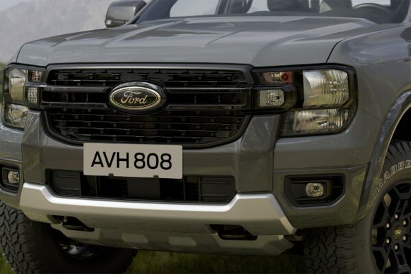 ford-ranger-eu-P703_EU_TREMOR_Front_Design_Retail_Plate-16x9-2160x1215.jpg.renditions.original ford-ranger-eu-P703_EU_TREMOR_Front_Design_Retail_Plate-16x9-2160x1215.jpg.renditions.original