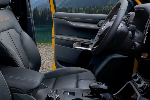 ford-raptor-eu-2398_07_P703_Wildtrak_Int_Seats_0021_Polyboard_V6-9x8-1200x1066-sog.jpg.renditions.original ford-raptor-eu-2398_07_P703_Wildtrak_Int_Seats_0021_Polyboard_V6-9x8-1200x1066-sog.jpg.renditions.original