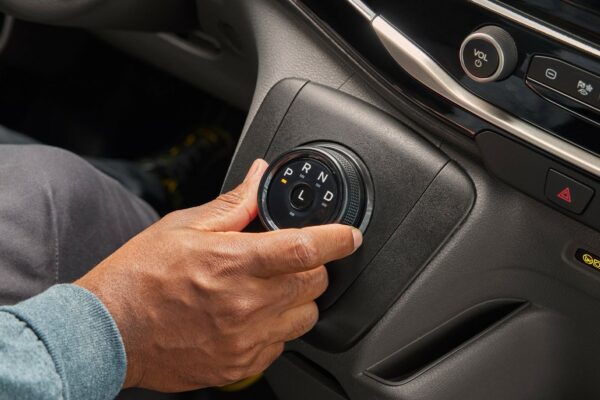 ford-e-transit-doppia-cabina-cambio ford-e-transit-doppia-cabina-cambio