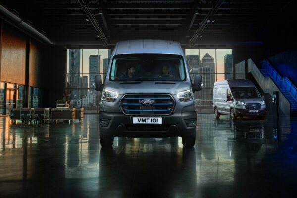 ford-e-transit-doppia-cabina-front ford-e-transit-doppia-cabina-front